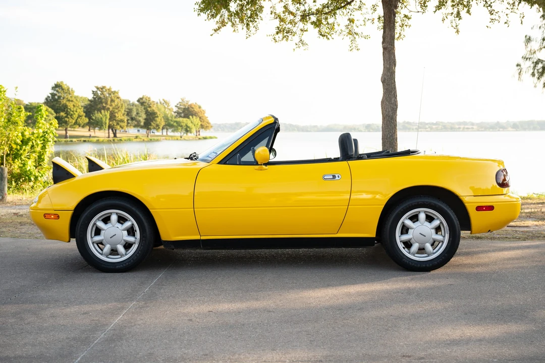 1992 Mazda NA MX-5 Miata - Image 10 of 31
