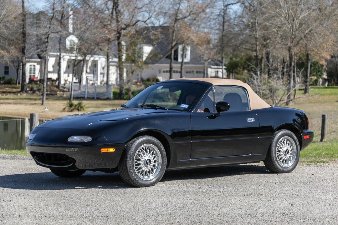 1992 Mazda NA MX-5 Miata - Image 2 of 31