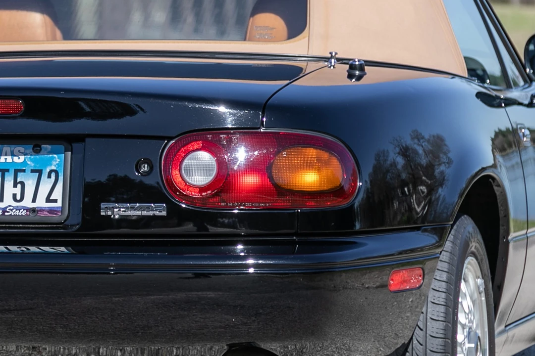 1992 Mazda NA MX-5 Miata - Image 19 of 31