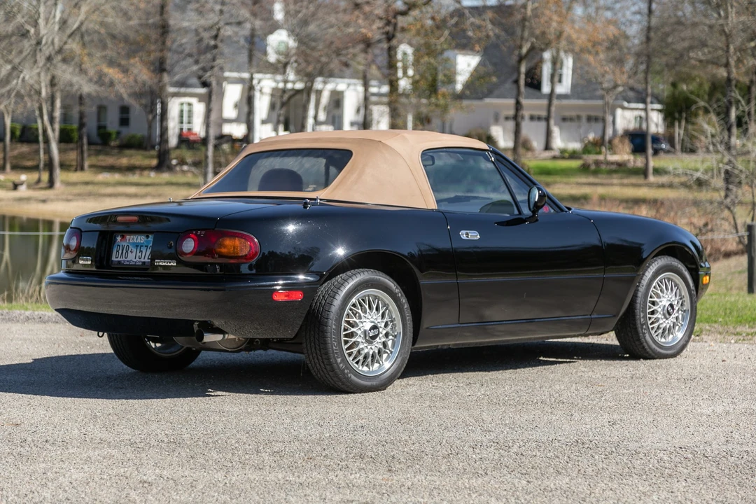 1992 Mazda NA MX-5 Miata - Image 7 of 31
