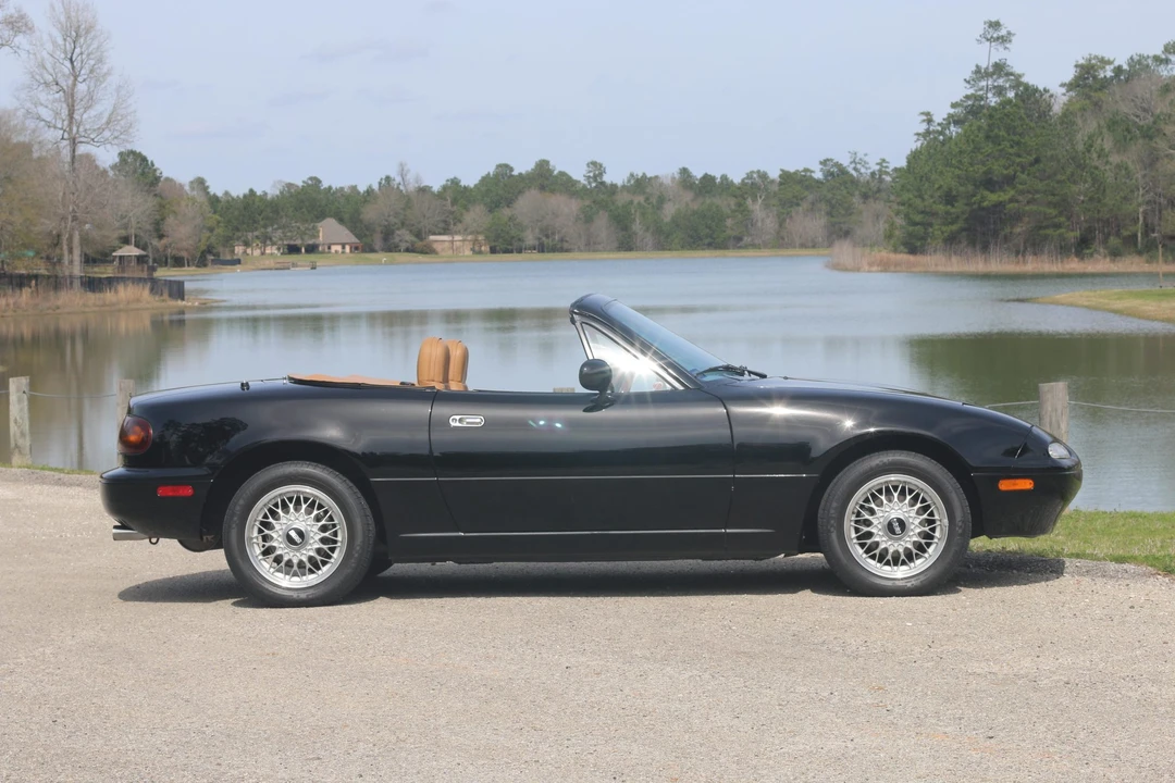 1992 Mazda NA MX-5 Miata - Image 14 of 31
