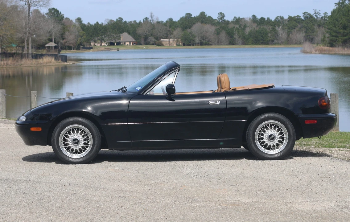 1992 Mazda NA MX-5 Miata - Image 11 of 31