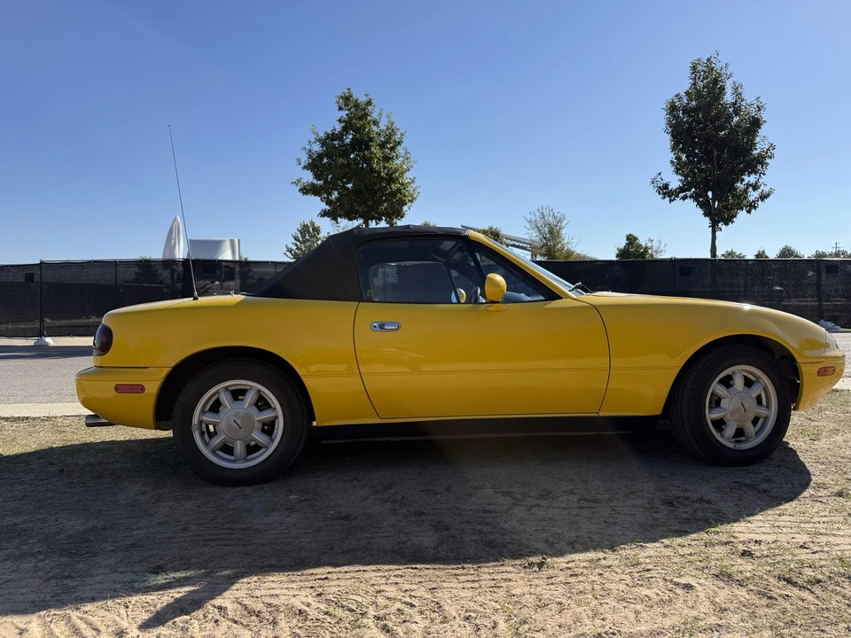 1992 Mazda NA MX-5 Miata - Image 15 of 31