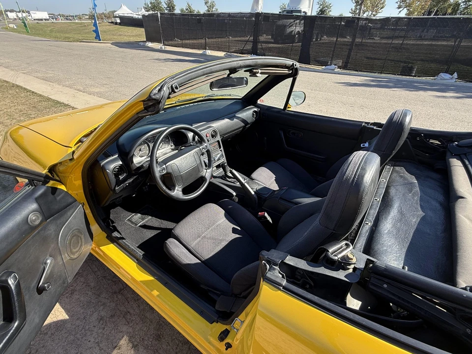 1992 Mazda NA MX-5 Miata - Image 30 of 31