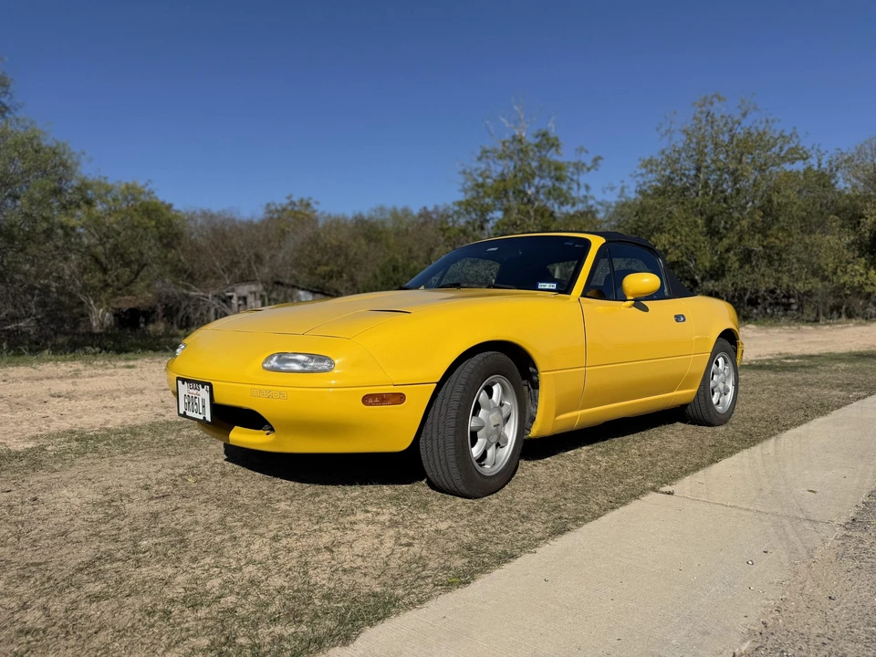 1992 Mazda NA MX-5 Miata - Image 11 of 31