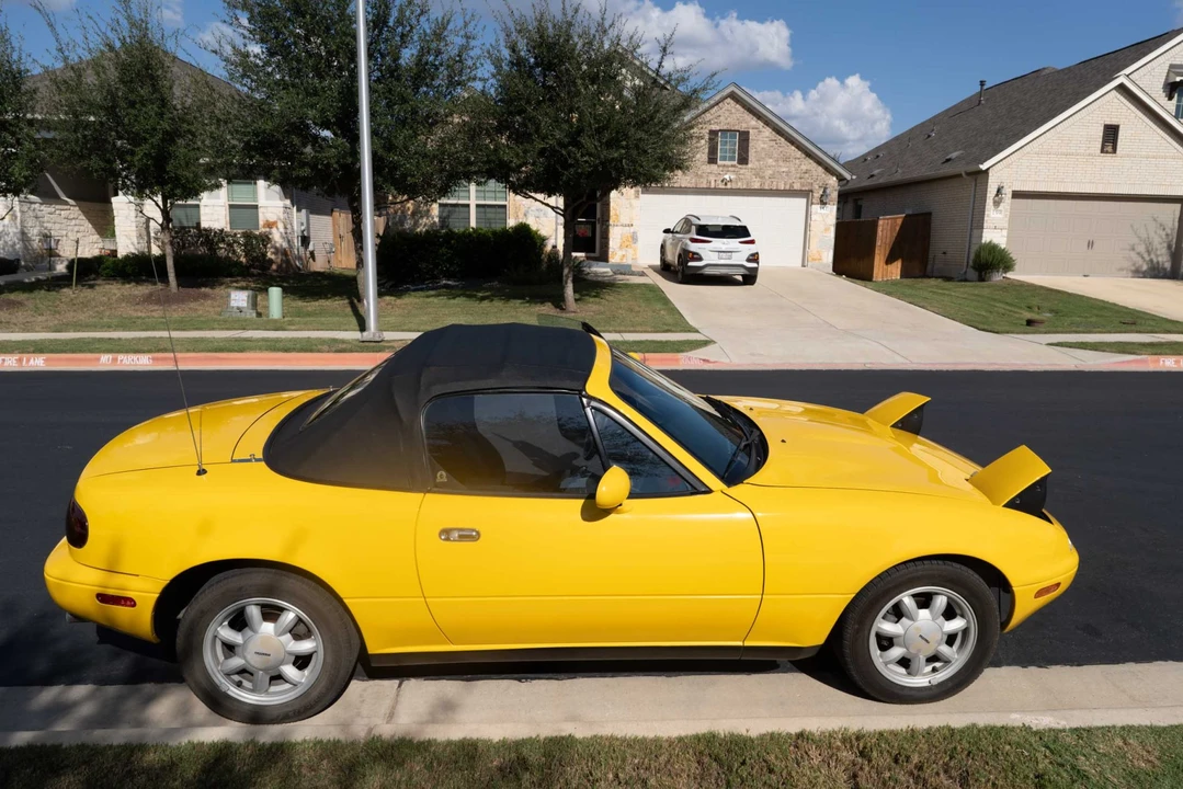 1992 Mazda NA MX-5 Miata - Image 21 of 31