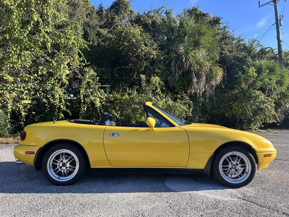 1992 Mazda NA MX-5 Miata - Image 16 of 31