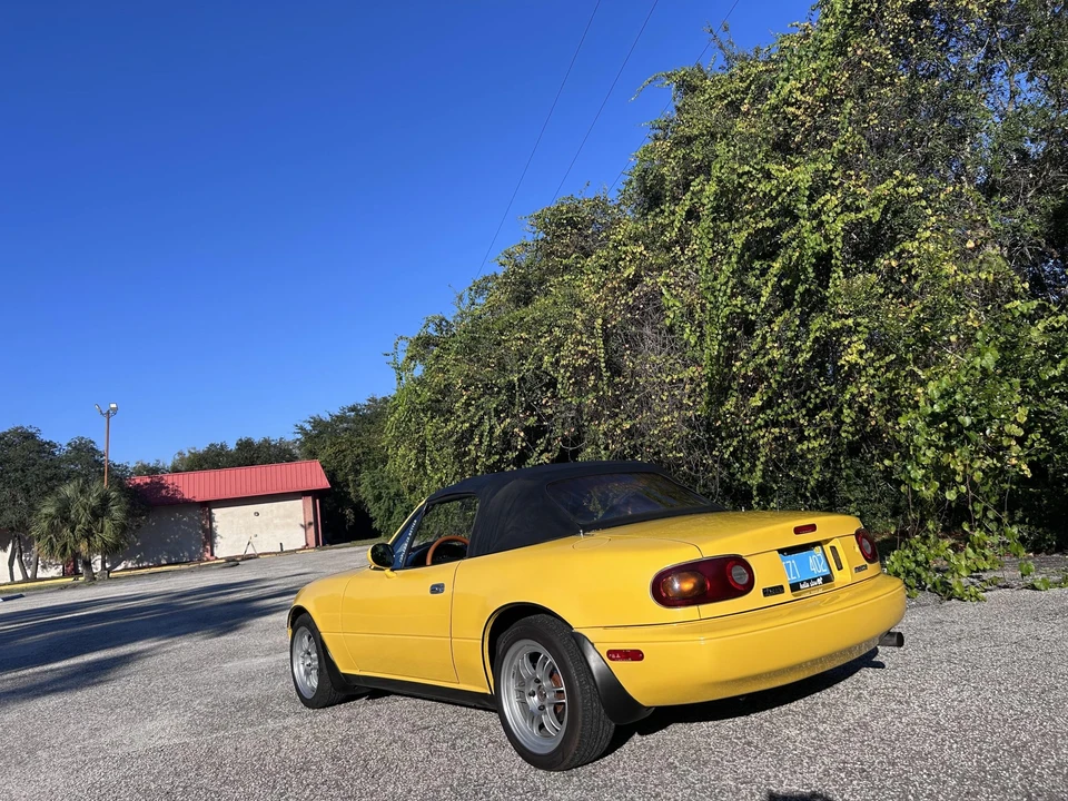 1992 Mazda NA MX-5 Miata - Image 14 of 31