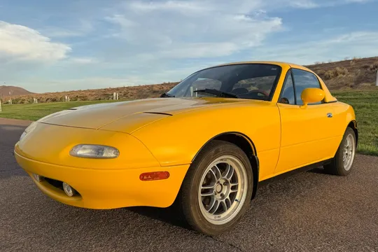 1992 Mazda MX-5 Miata 5-Speed