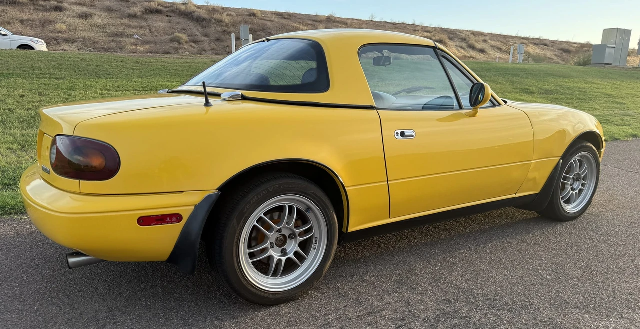 1992 Mazda NA MX-5 Miata - Image 24 of 31