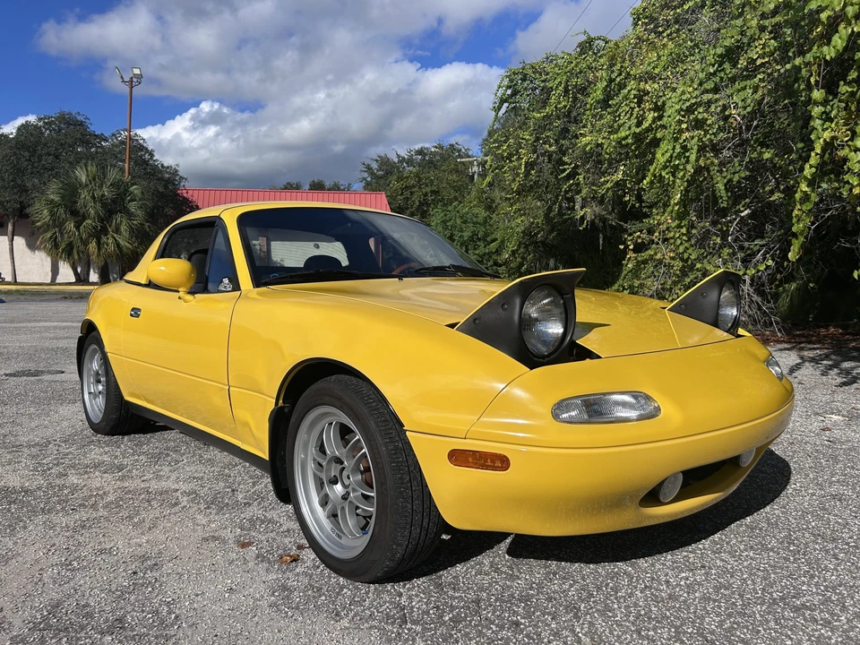 1992 Mazda NA MX-5 Miata - Image 9 of 31