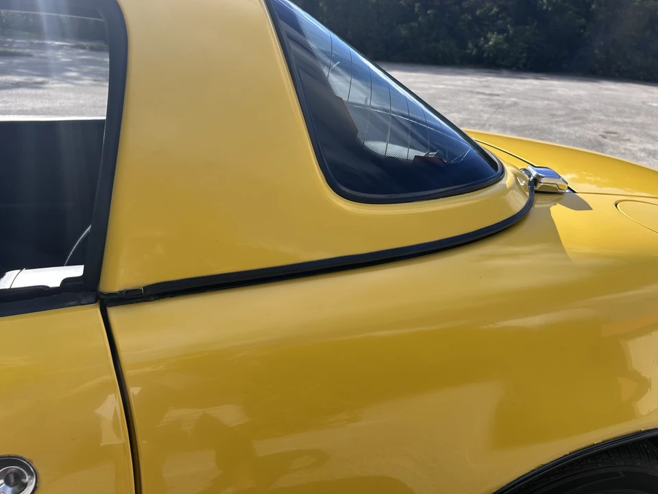 1992 Mazda NA MX-5 Miata - Image 26 of 31