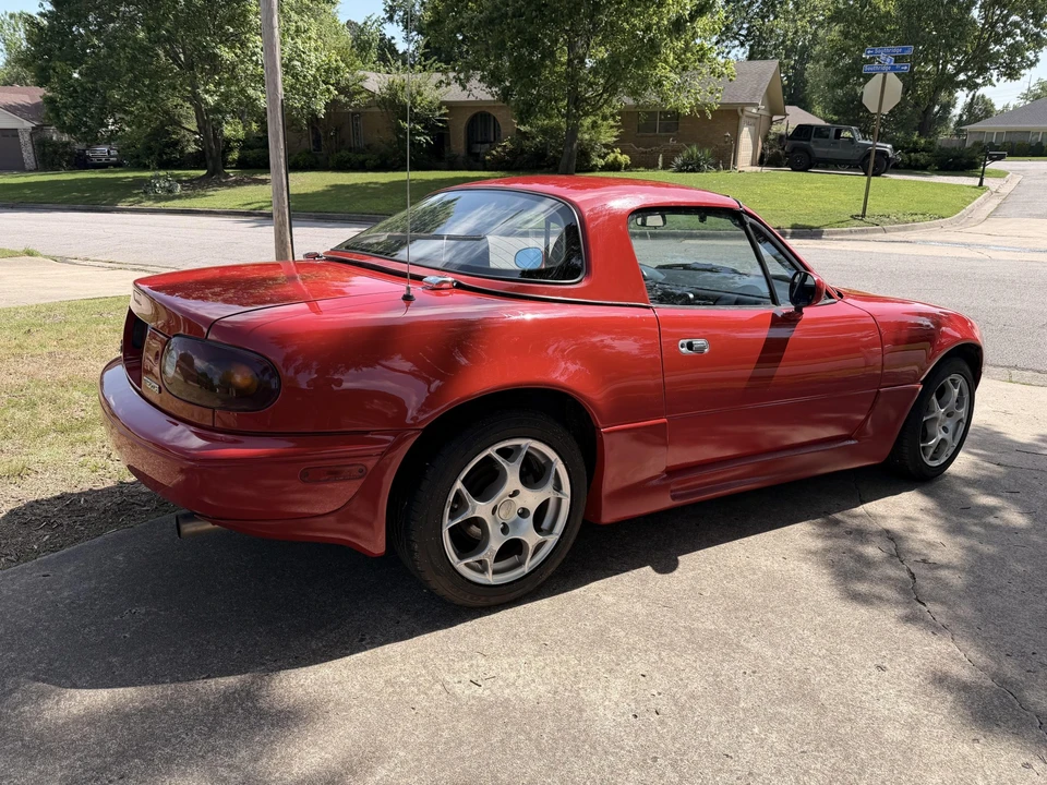 1992 Mazda NA MX-5 Miata - Image 8 of 31