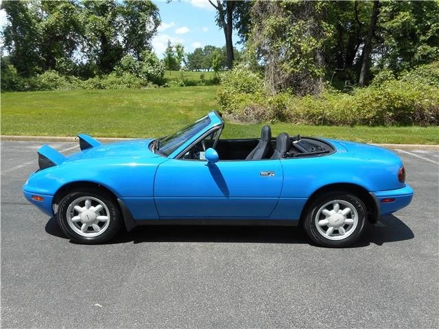 1992 Mazda NA MX-5 Miata - Image 10 of 12