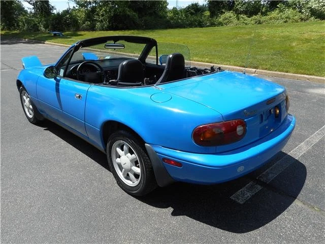 1992 Mazda NA MX-5 Miata - Image 9 of 12
