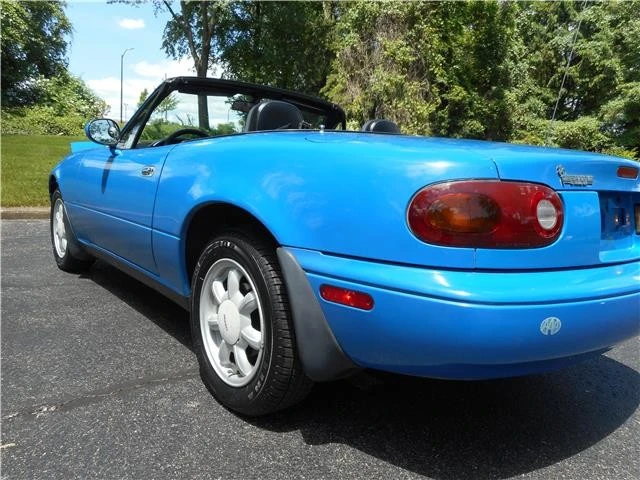 1992 Mazda NA MX-5 Miata - Image 8 of 12