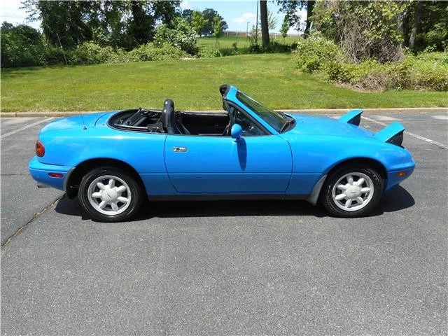 1992 Mazda NA MX-5 Miata - Image 4 of 12