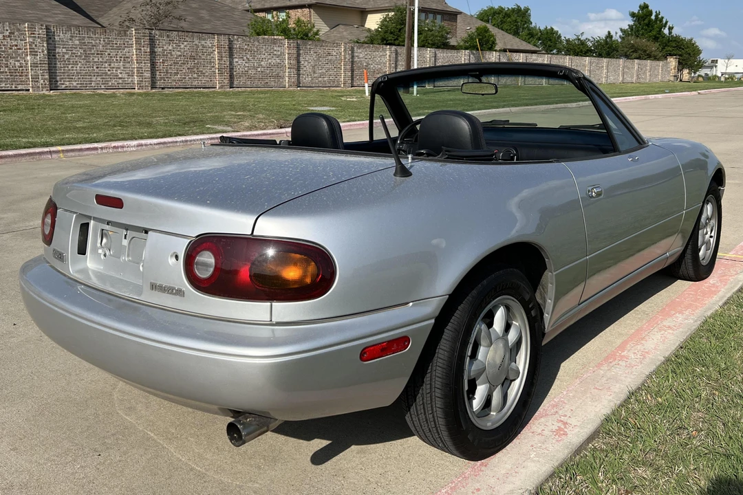 1992 Mazda NA MX-5 Miata - Image 4 of 24