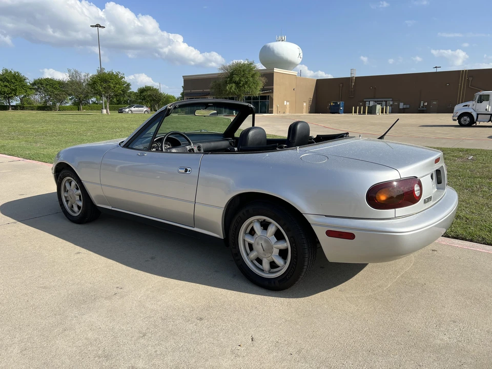 1992 Mazda NA MX-5 Miata - Image 12 of 24
