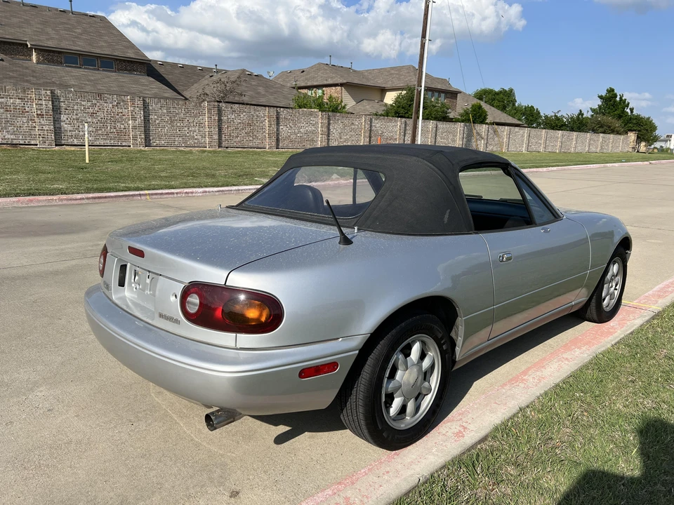 1992 Mazda NA MX-5 Miata - Image 21 of 24