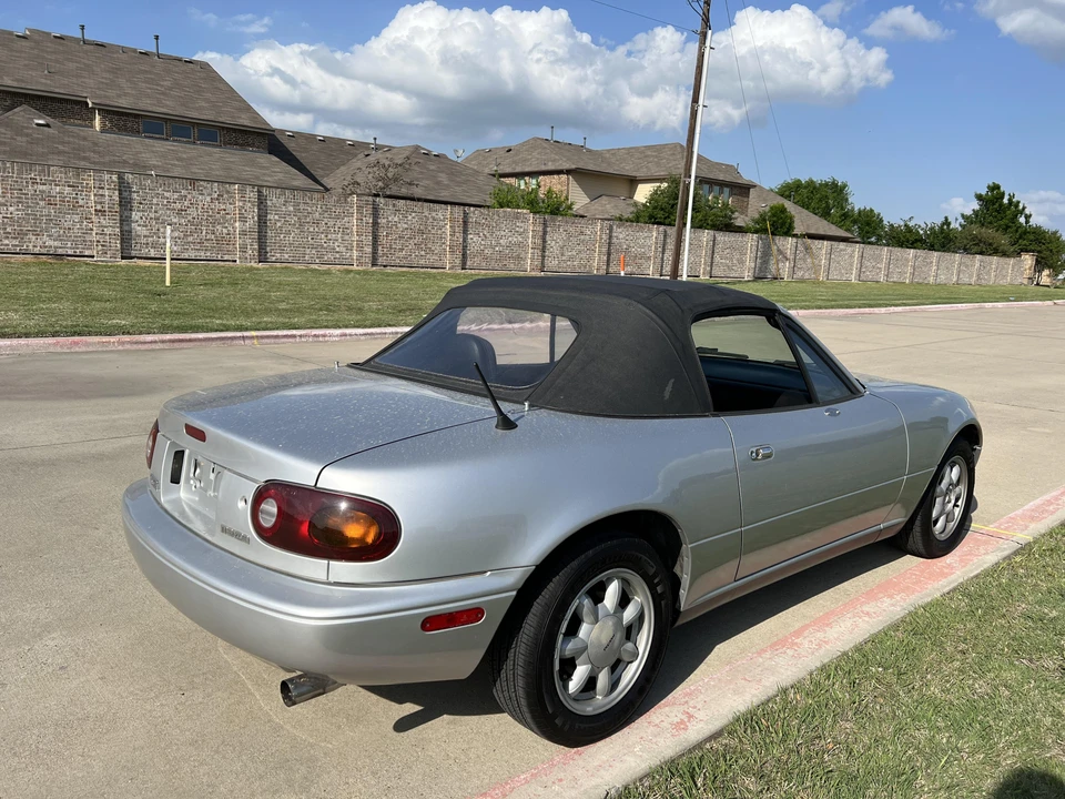 1992 Mazda NA MX-5 Miata - Image 22 of 24
