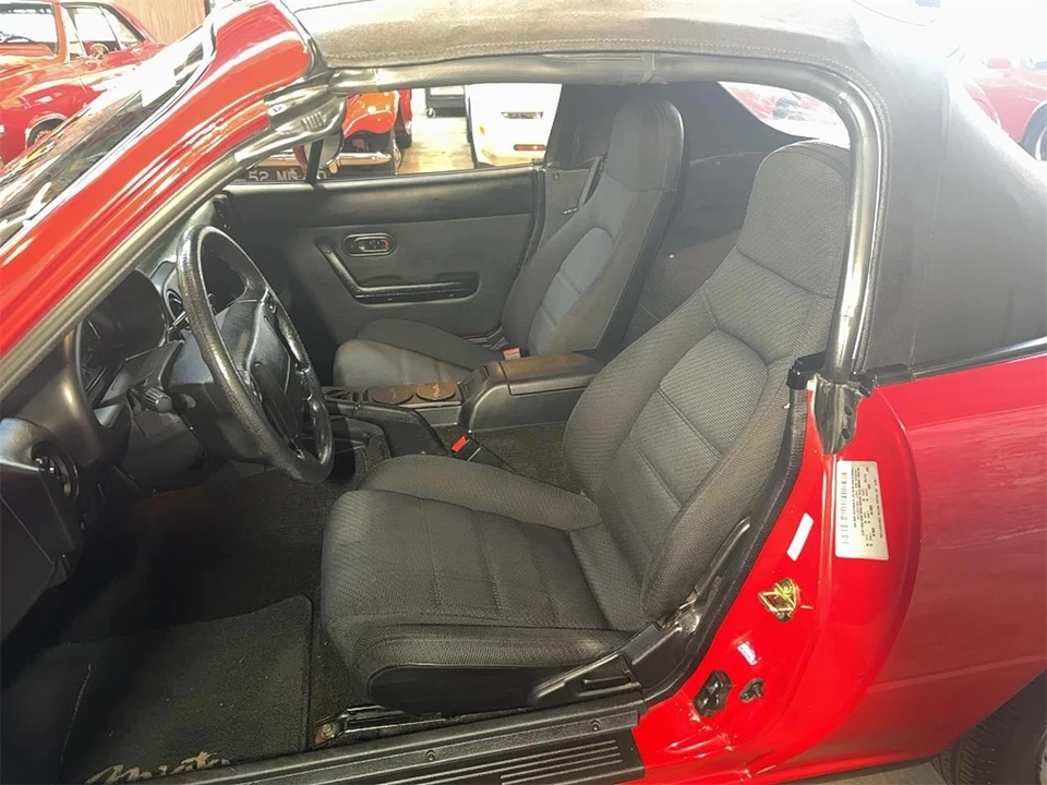1992 Mazda NA MX-5 Miata - Image 13 of 31