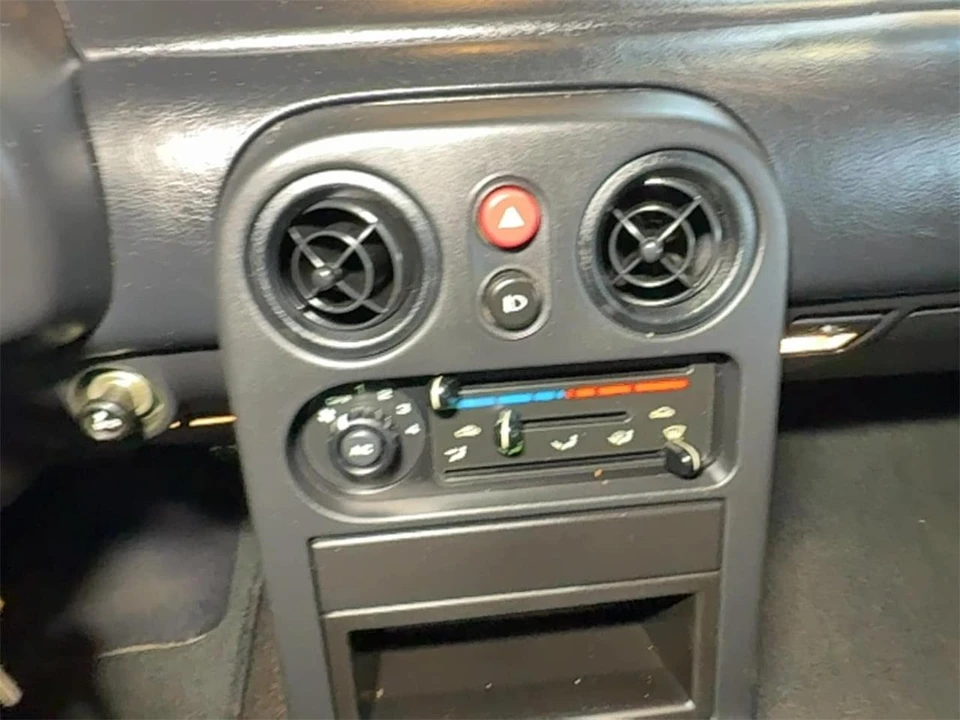 1992 Mazda NA MX-5 Miata - Image 23 of 31