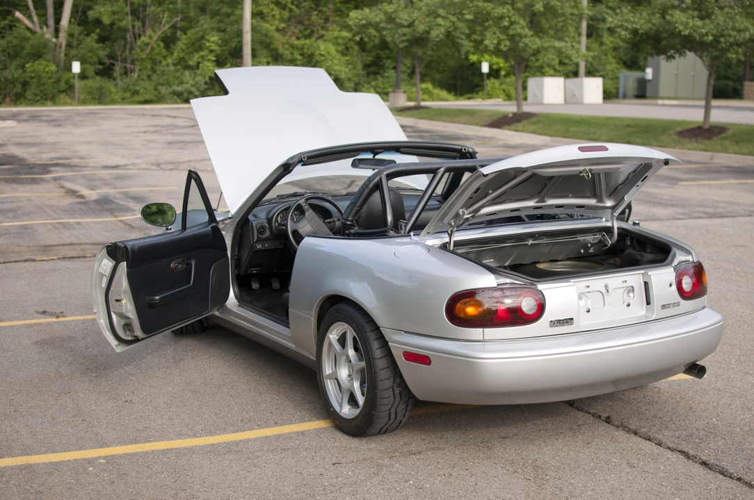 1992 Mazda NA MX-5 Miata - Image 30 of 31