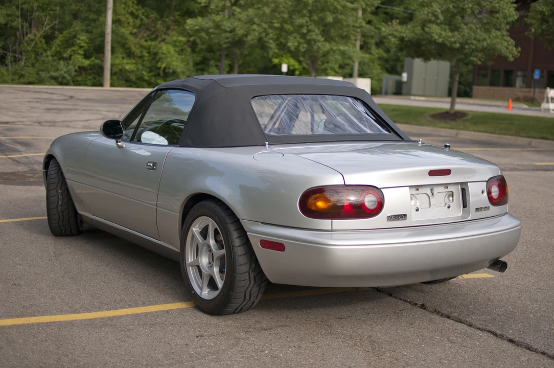 1992 Mazda NA MX-5 Miata - Image 4 of 31