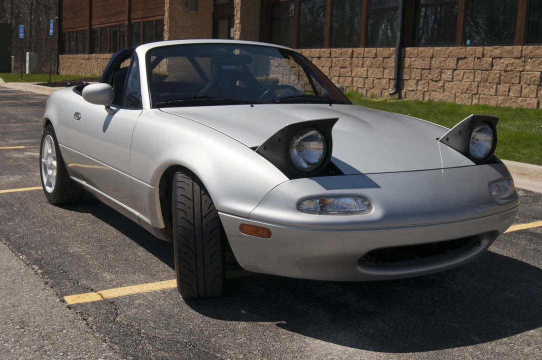 1992 Mazda NA MX-5 Miata - Image 6 of 31