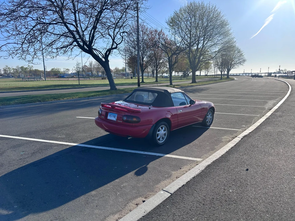 1992 Mazda NA MX-5 Miata - Image 18 of 28