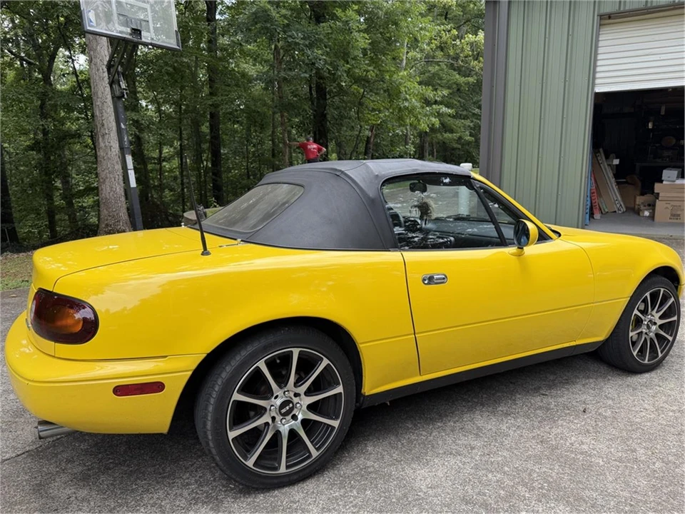 1992 Mazda NA MX-5 Miata - Image 14 of 31