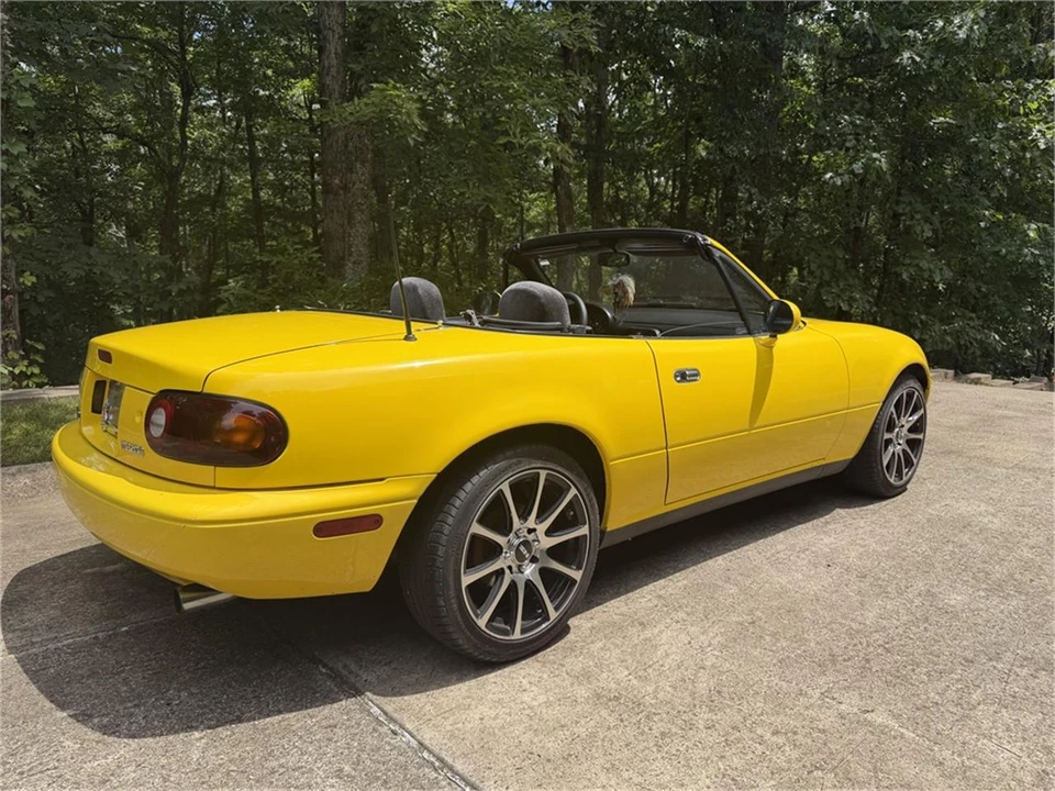 1992 Mazda NA MX-5 Miata - Image 6 of 31