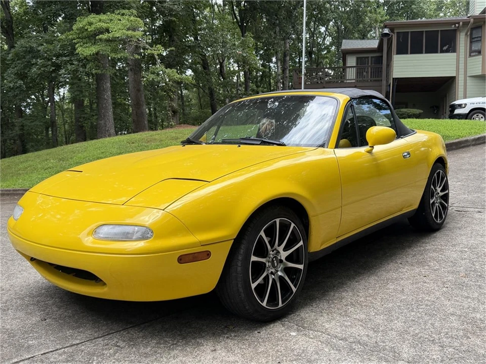1992 Mazda NA MX-5 Miata - Image 9 of 31