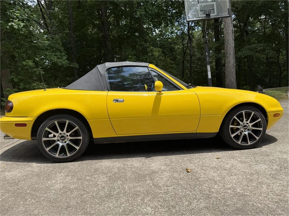 1992 Mazda NA MX-5 Miata - Image 15 of 31