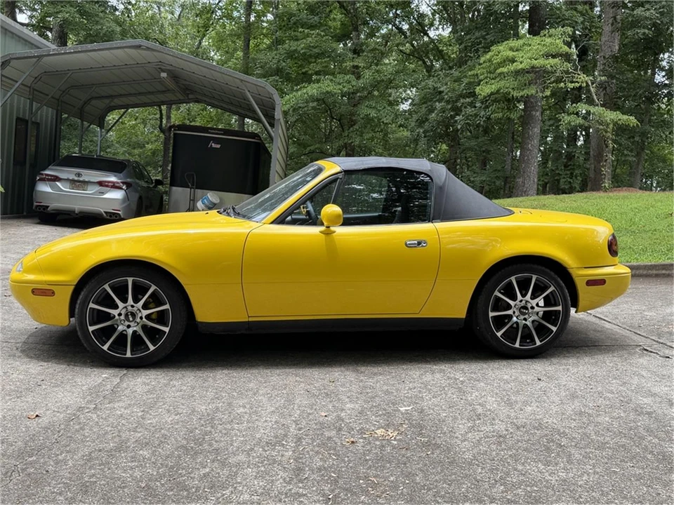 1992 Mazda NA MX-5 Miata - Image 11 of 31