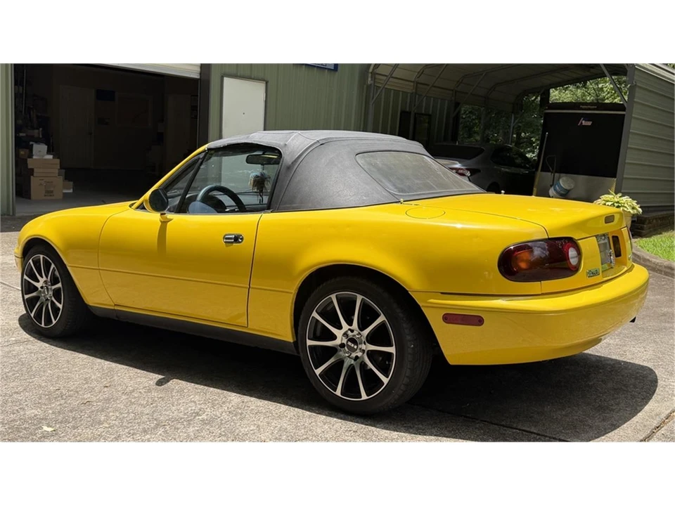 1992 Mazda NA MX-5 Miata - Image 2 of 31