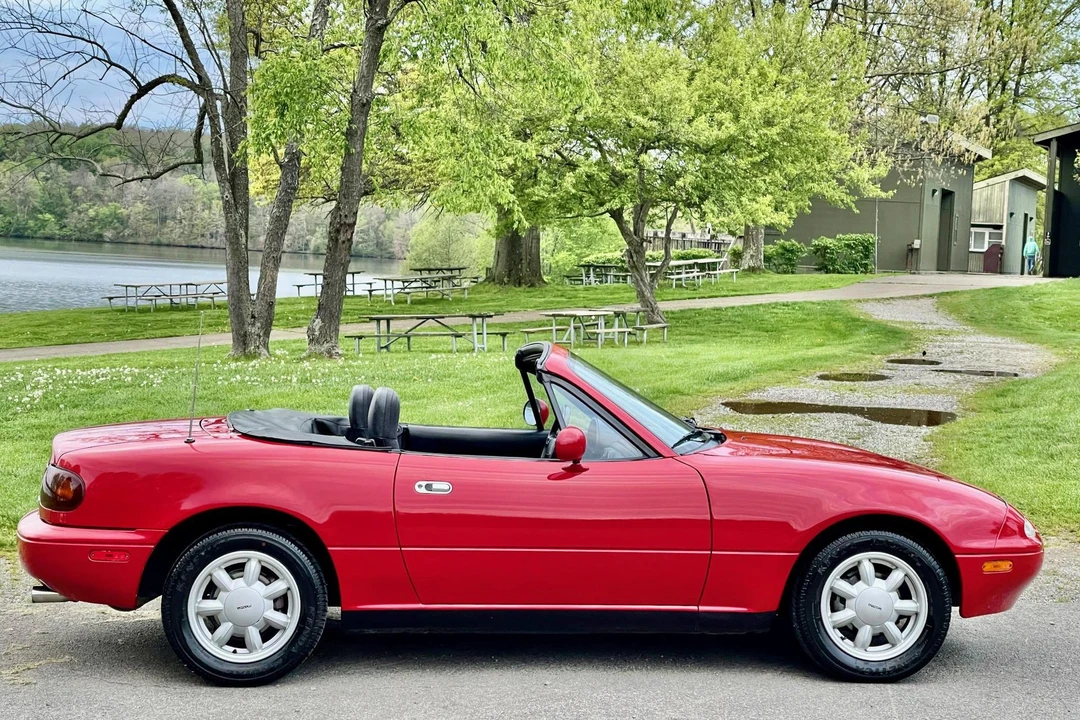 1992 Mazda NA MX-5 Miata - Image 3 of 31