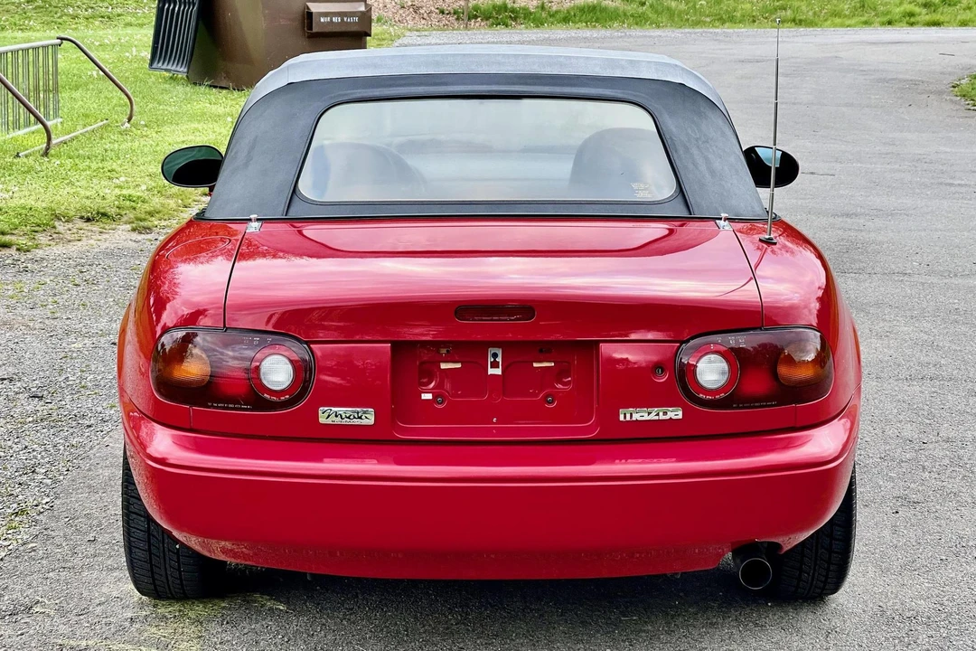 1992 Mazda NA MX-5 Miata - Image 5 of 31