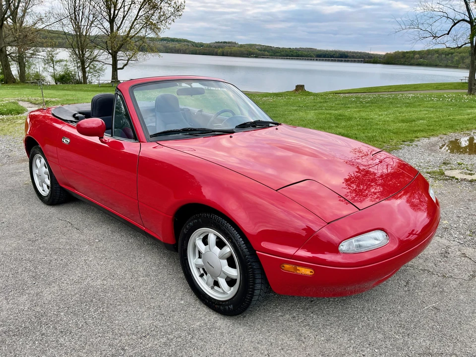 1992 Mazda NA MX-5 Miata - Image 14 of 31