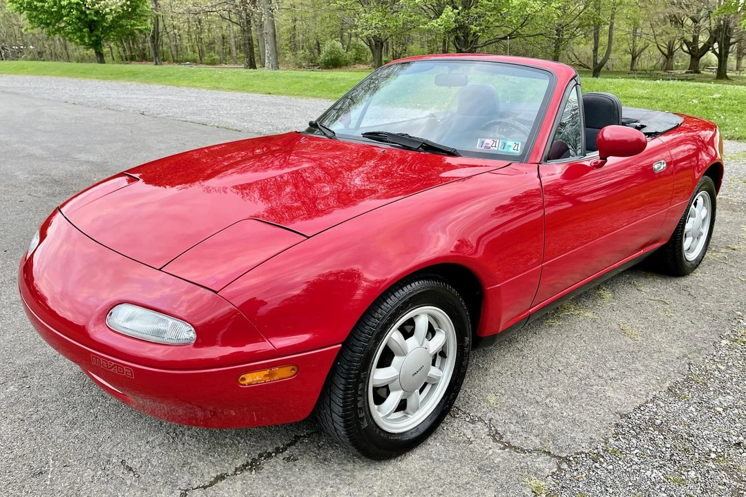 1992 Mazda NA MX-5 Miata - Image 2 of 31