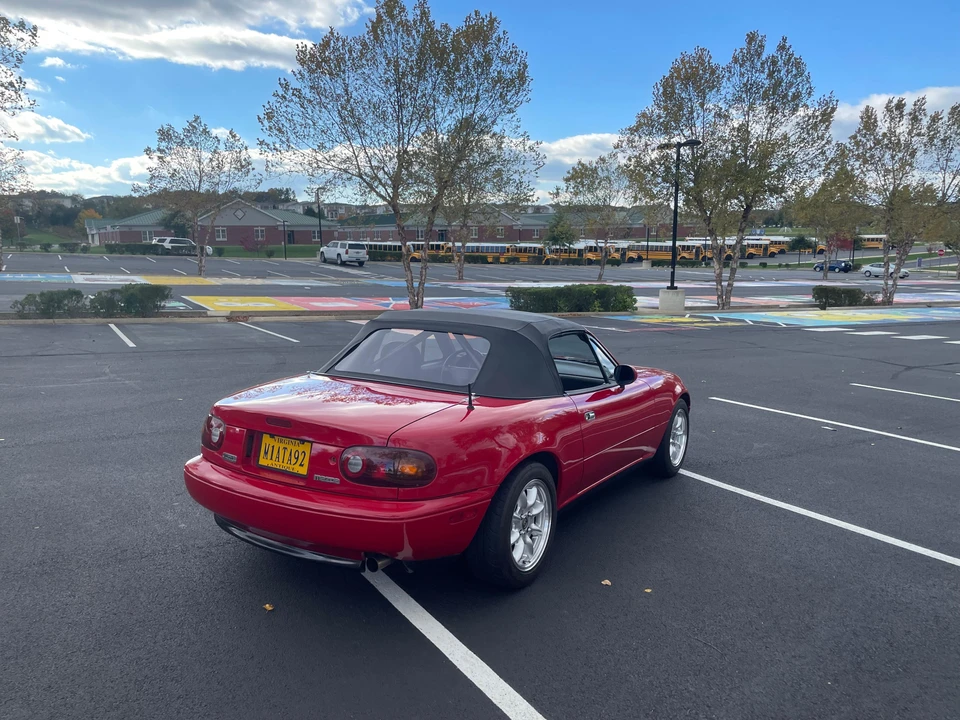 1992 Mazda NA MX-5 Miata - Image 11 of 31