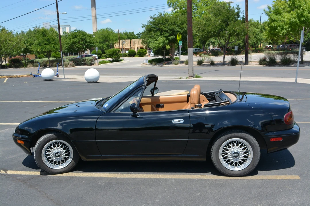 1992 Mazda NA MX-5 Miata - Image 23 of 31