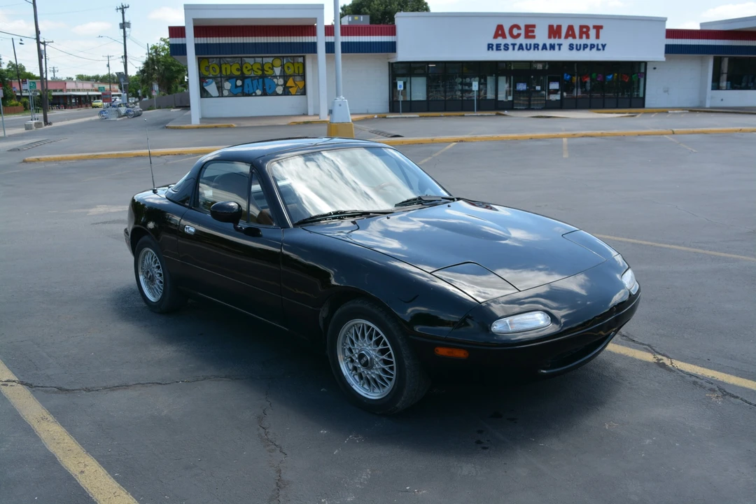 1992 Mazda NA MX-5 Miata - Image 15 of 31