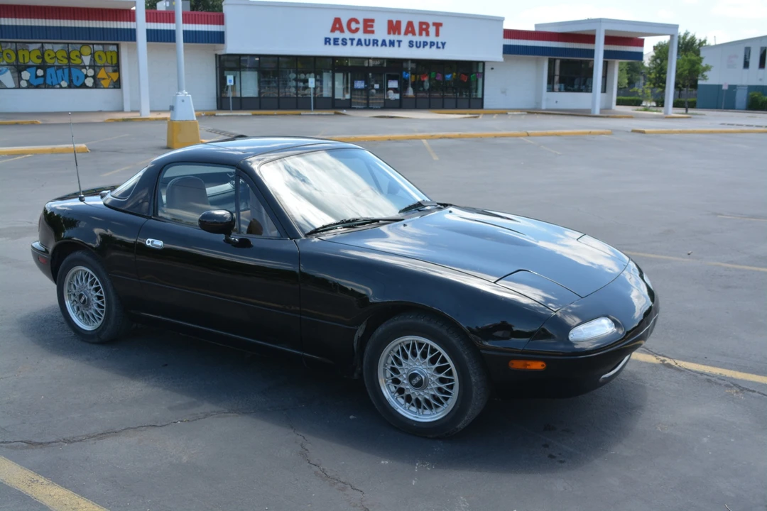 1992 Mazda NA MX-5 Miata - Image 14 of 31