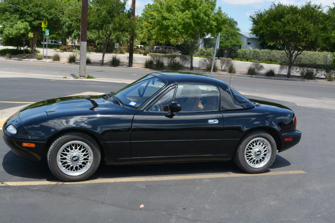 1992 Mazda NA MX-5 Miata - Image 3 of 31