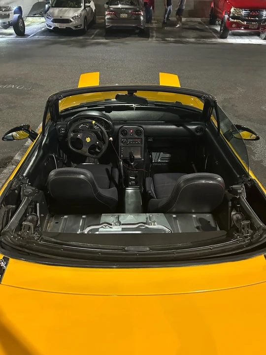 1992 Mazda NA MX-5 Miata - Image 2 of 8