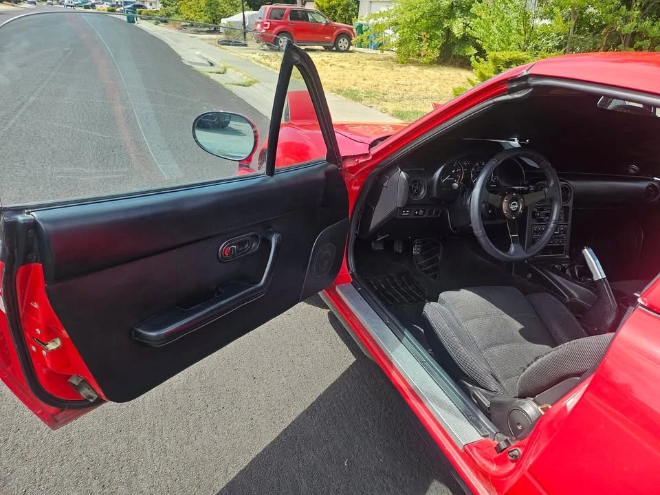 1992 Mazda NA MX-5 Miata - Image 10 of 12