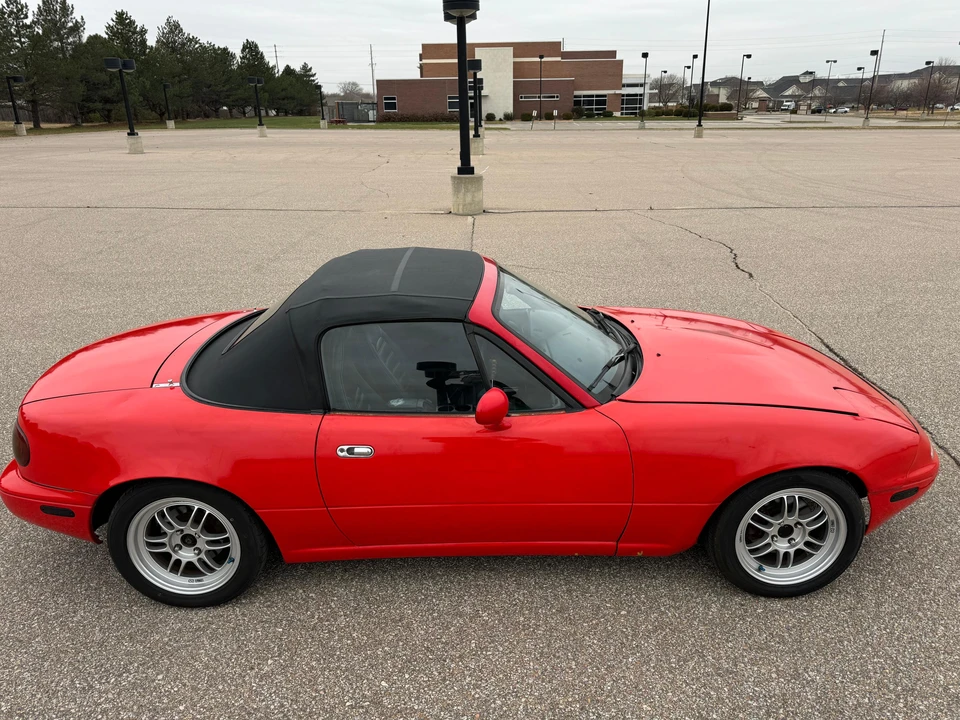 1992 Mazda NA MX-5 Miata - Image 30 of 31