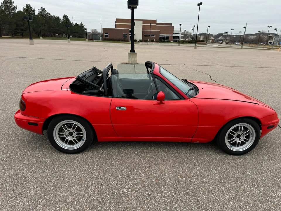 1992 Mazda NA MX-5 Miata - Image 13 of 31